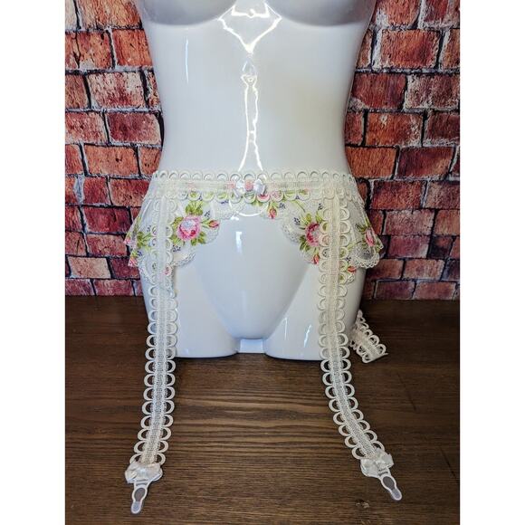 NWT For Love and Lemons Trellis Rose Garter Size: S - Picture 1 of 7
